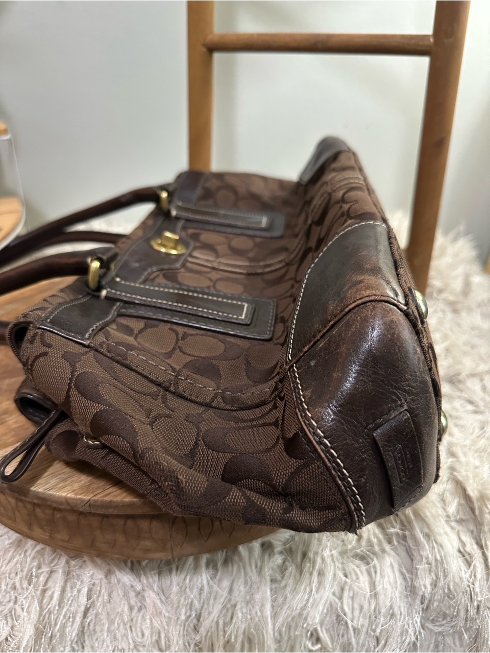 Coach Purse 11063 Brown Hampton Signature
Shoulder Tote Turnlock As Is Damaged - Picture 6 of 17